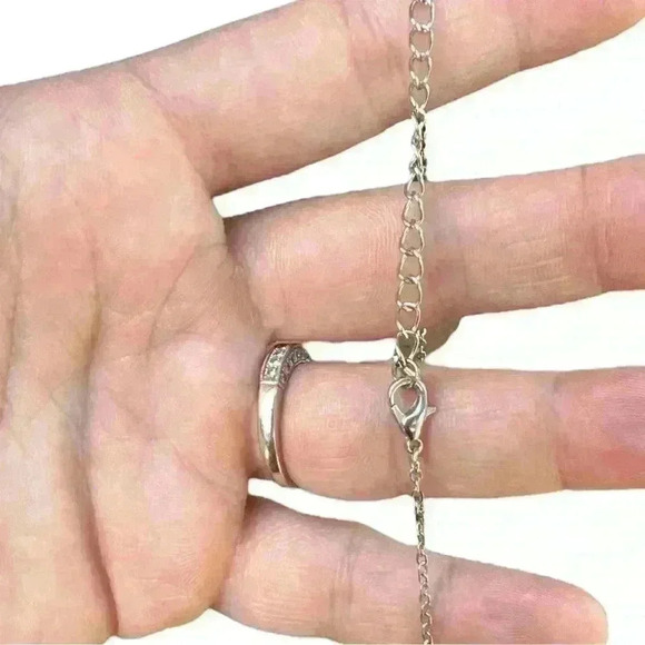 🎉2/$17🎉 Cute iridescent abalone shell silver owl necklace - Picture 6 of 6